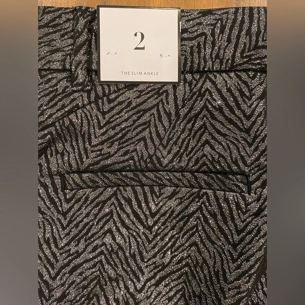 White House Black Market Black & Silver Patterned Skinny Pants